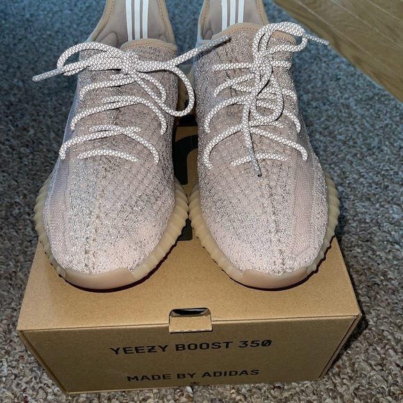 Yeezy Boost 350 V 2 Synth Reflective - Picture 2 of 16